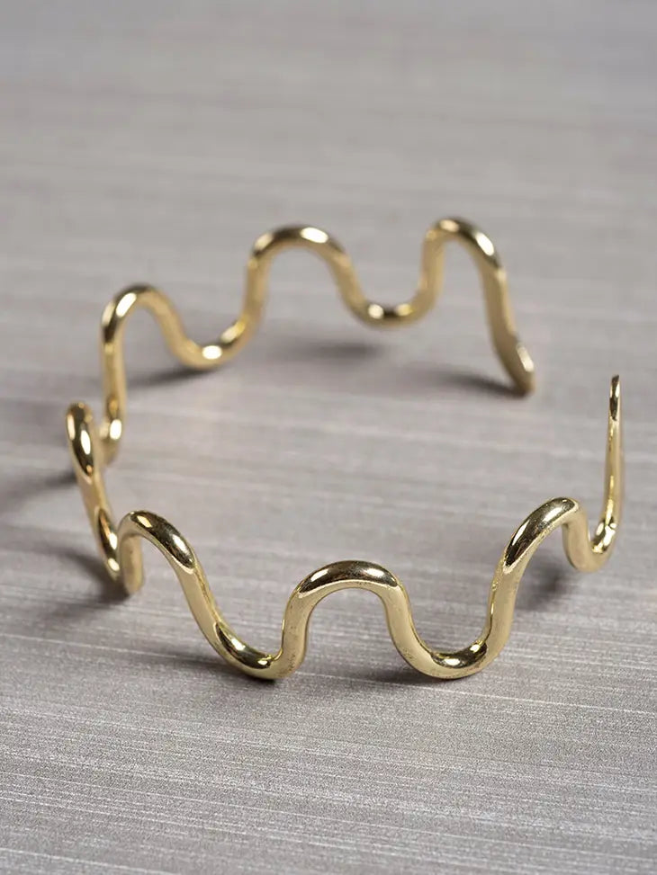 Curvy Bracelet