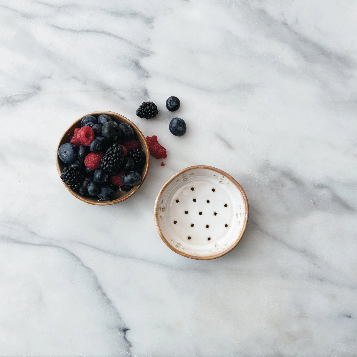 Harris Stoneware Berry Bowl