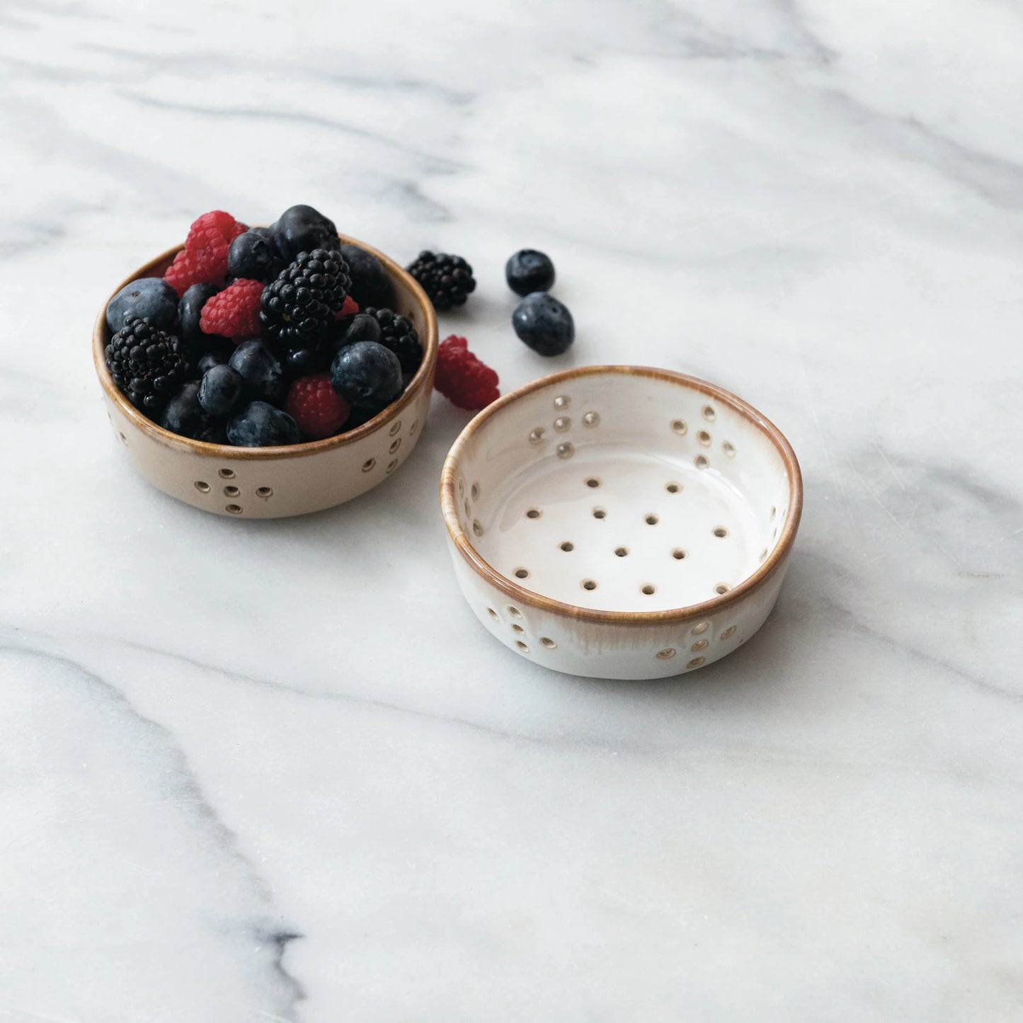 Harris Stoneware Berry Bowl